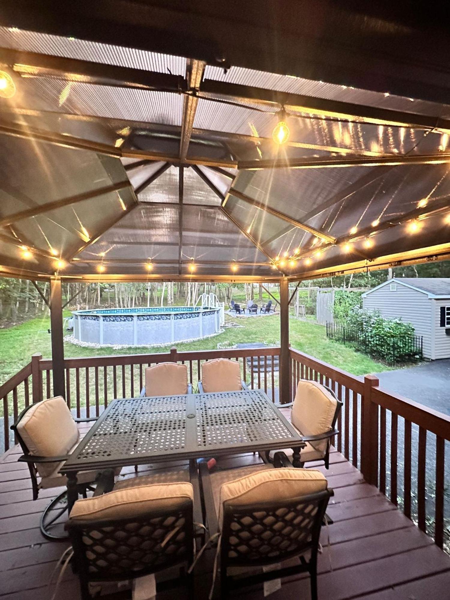 Mohawk-kudil In Poconos ! Private Pool-hot Tub-lake Access-game * Albrightsville