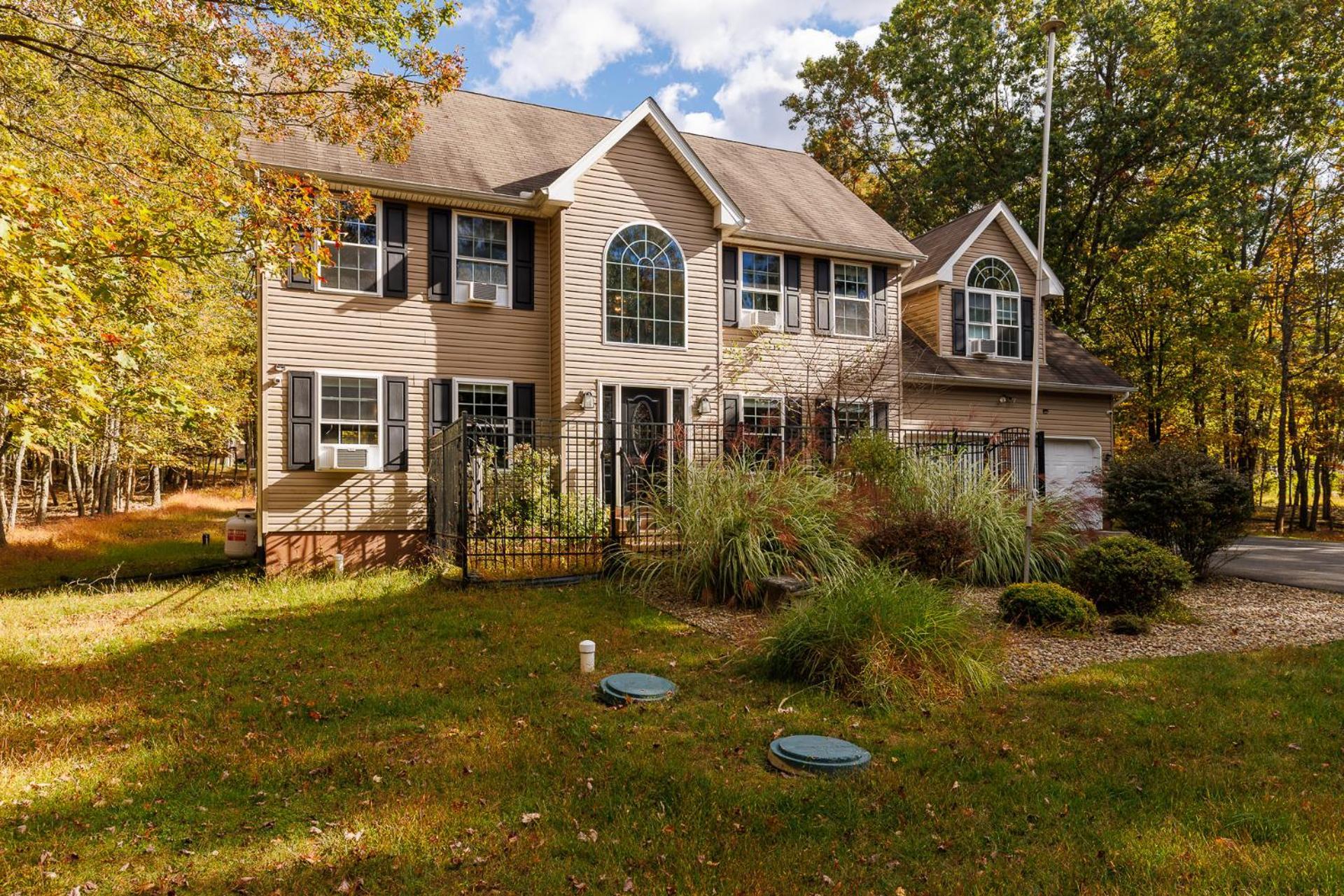 Villa Mohawk-kudil In Poconos ! Private Pool-hot Tub-lake Access-game *