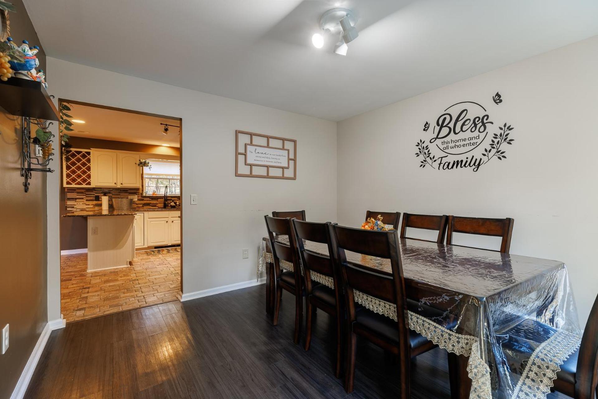 Mohawk-kudil In Poconos ! Private Pool-hot Tub-lake Access-game * Albrightsville